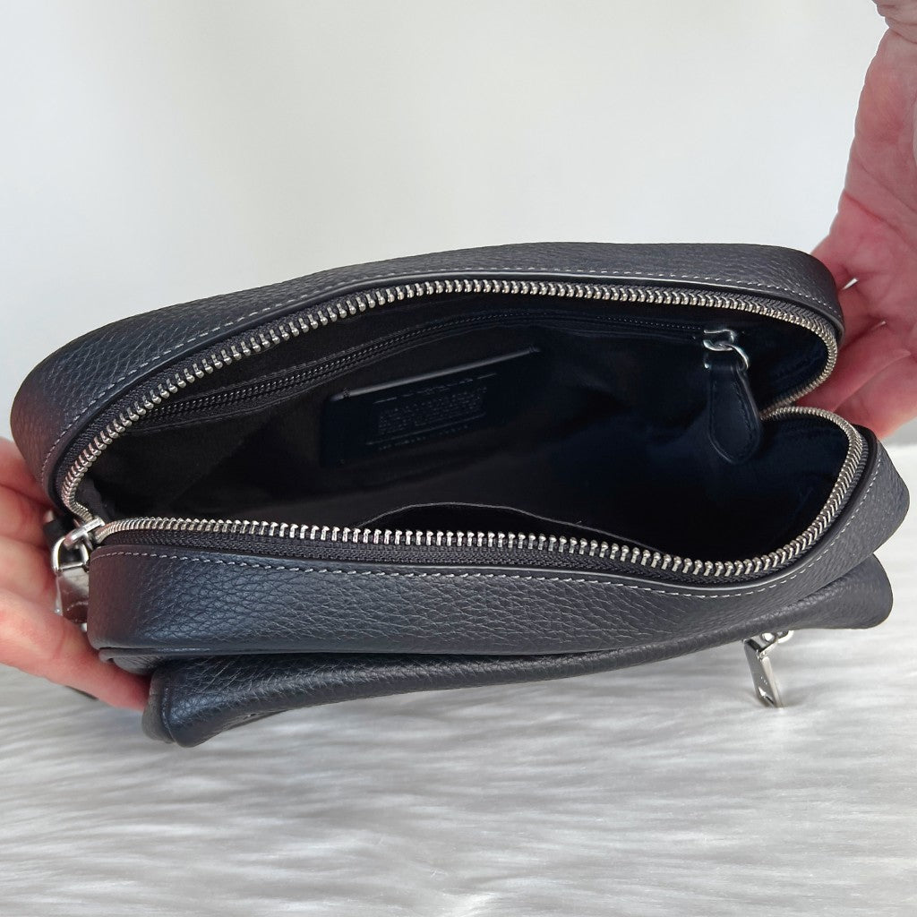 Coach Black Leather Double Compartment Unisex Crossbody Shoulder Bag Like New
