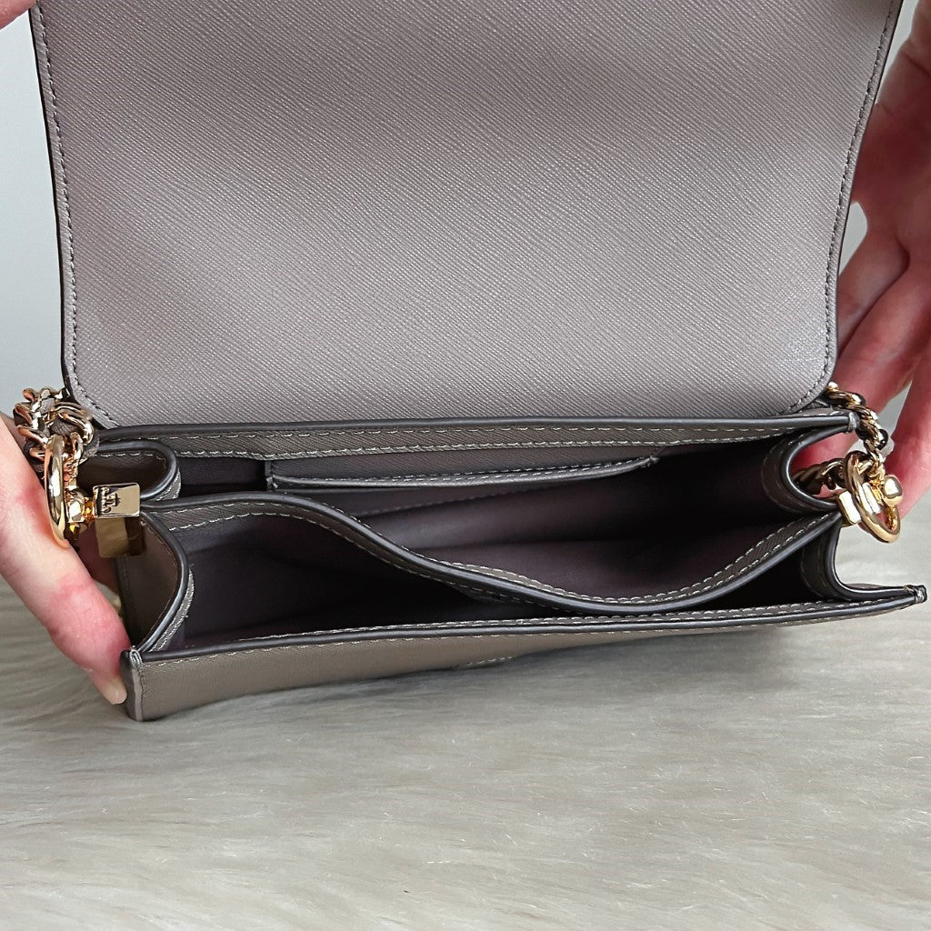 Tory Burch Taupe Leather Front Logo Crossbody Shoulder Bag Like New