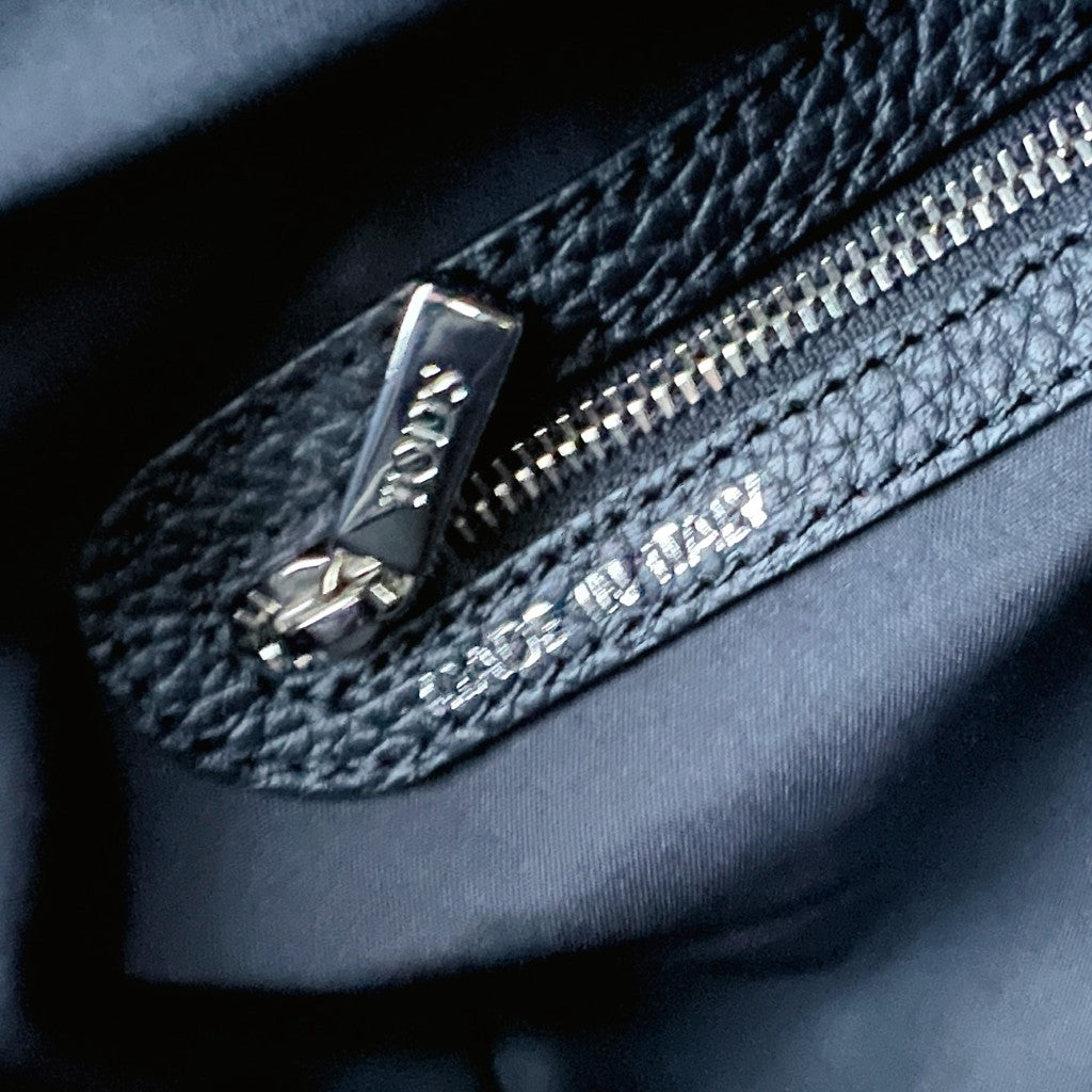 Tod's Black Leather Chain Detail Triple Compartment Shoulder Bag Like New