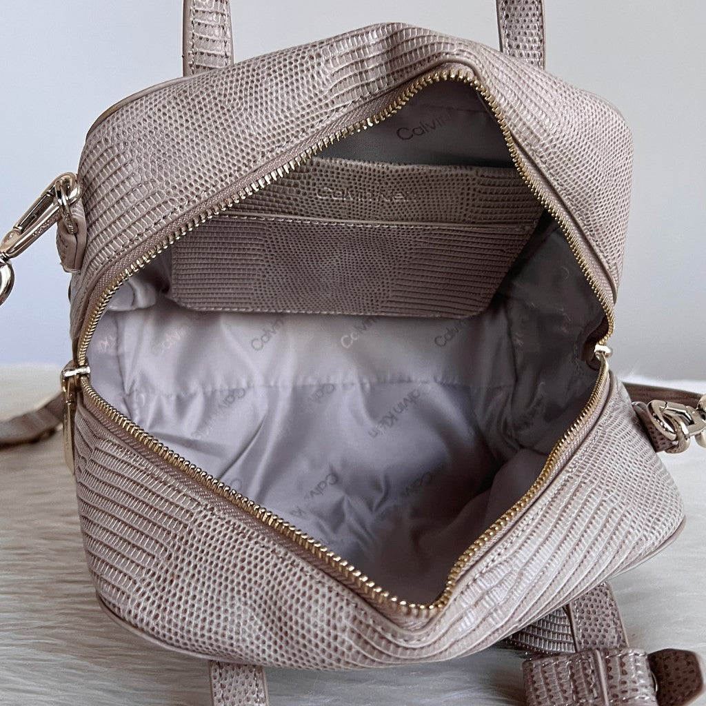 Calvin Klein Patterned Taupe Leather Front Logo 2 Way Shoulder Bag Like New