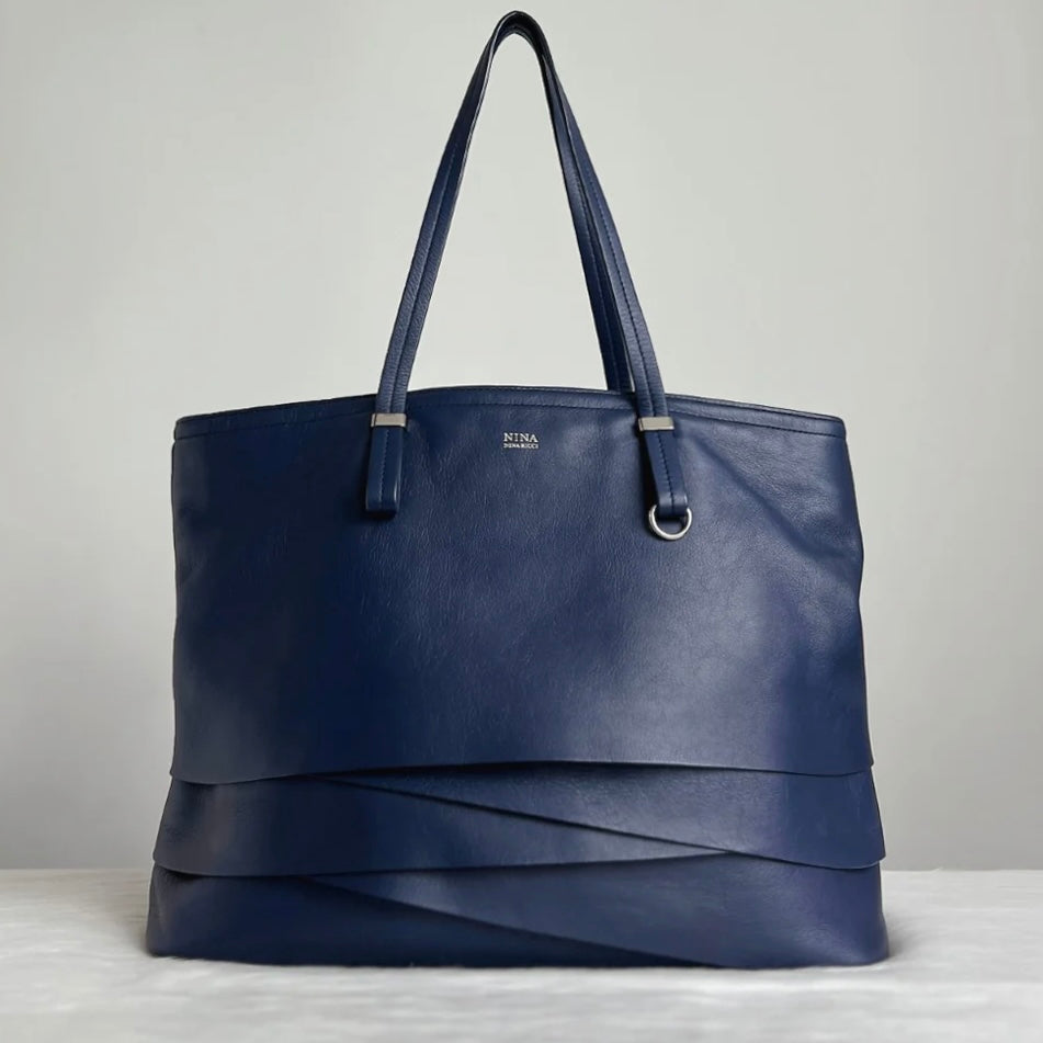 Nina Ricci Navy Leather Triple Compartment Career Shoulder Bag Like New