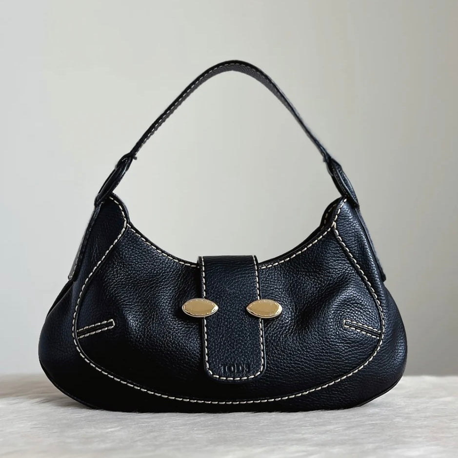 Tod's Black Leather Front Detail Half Moon Shoulder Bag Excellent