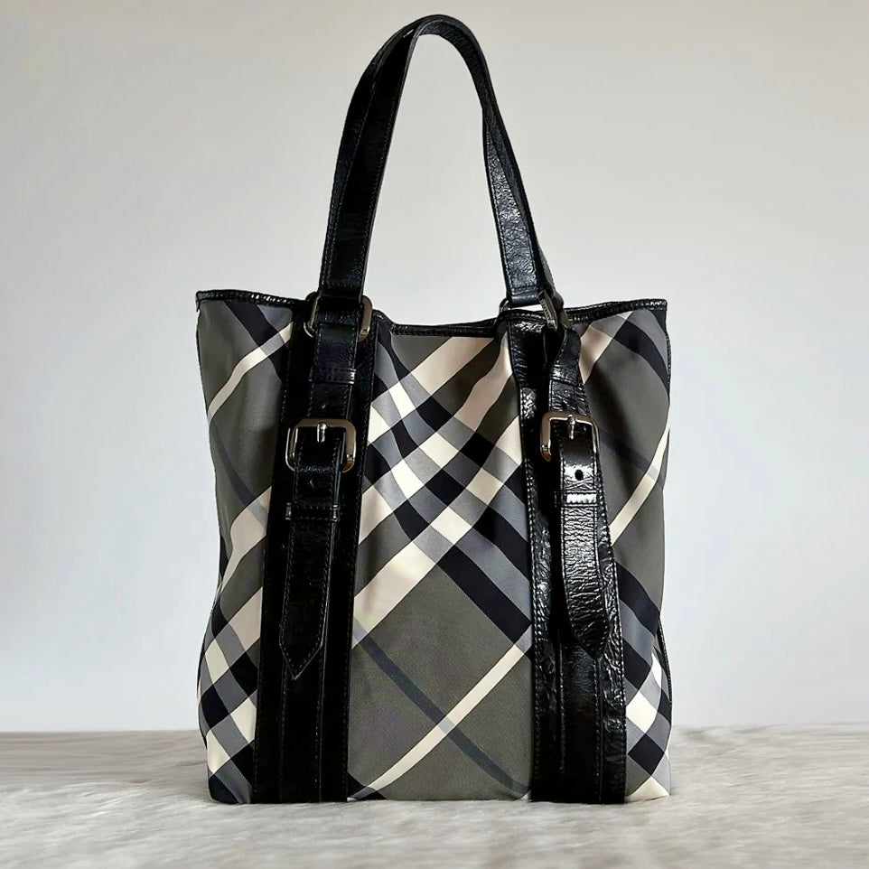 Burberry Patent Black Leather Signature Pattern Patchwork Shoulder Bag Excellent