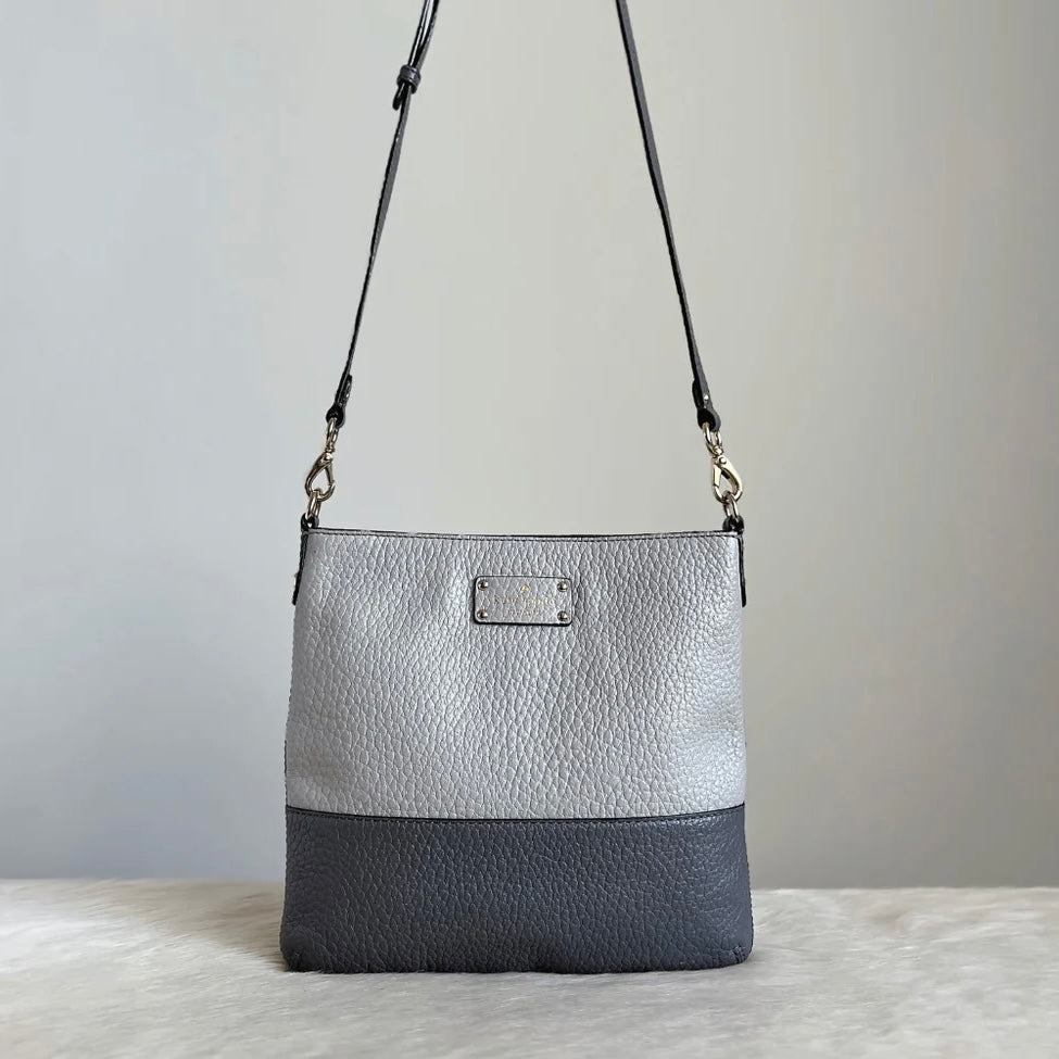 Kate Spade Two Tone Leather Front Logo Crossbody Shoulder Bag Excellent