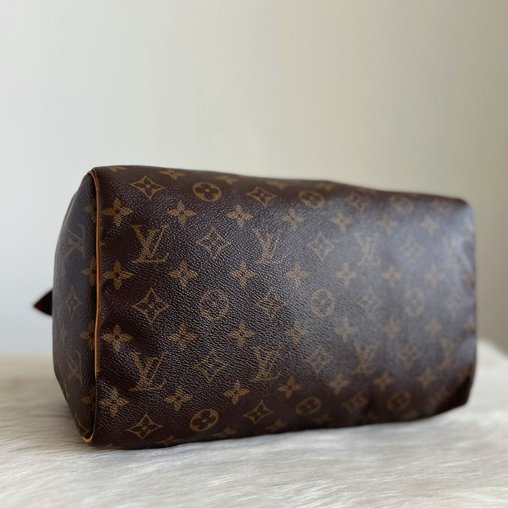 Louis Vuitton Signature Monogram Speedy 30 Bag + Lock & Keys