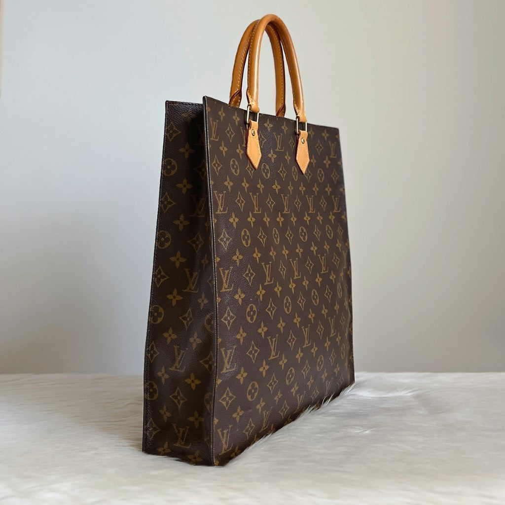 Louis Vuitton Signature Monogram Sac Plat Tote Bag