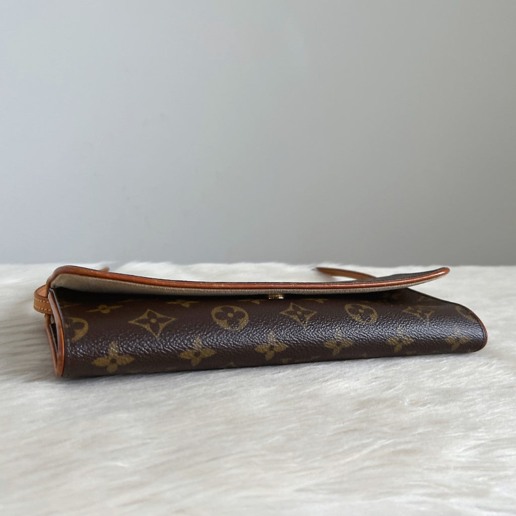 Louis Vuitton Signature Monogram Pochette Twin GM Shoulder Bag