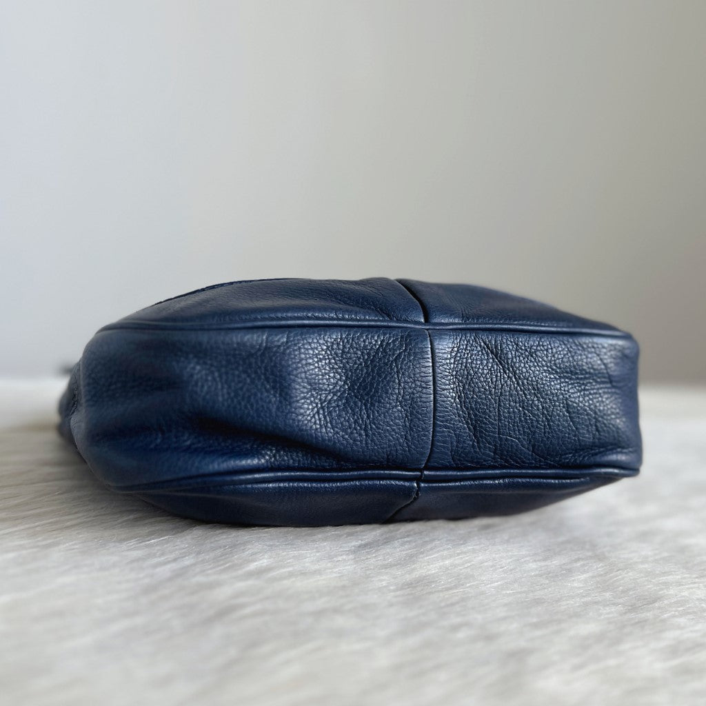 Marc Jacobs Navy Leather Turn Lock Detail Shoulder Bag