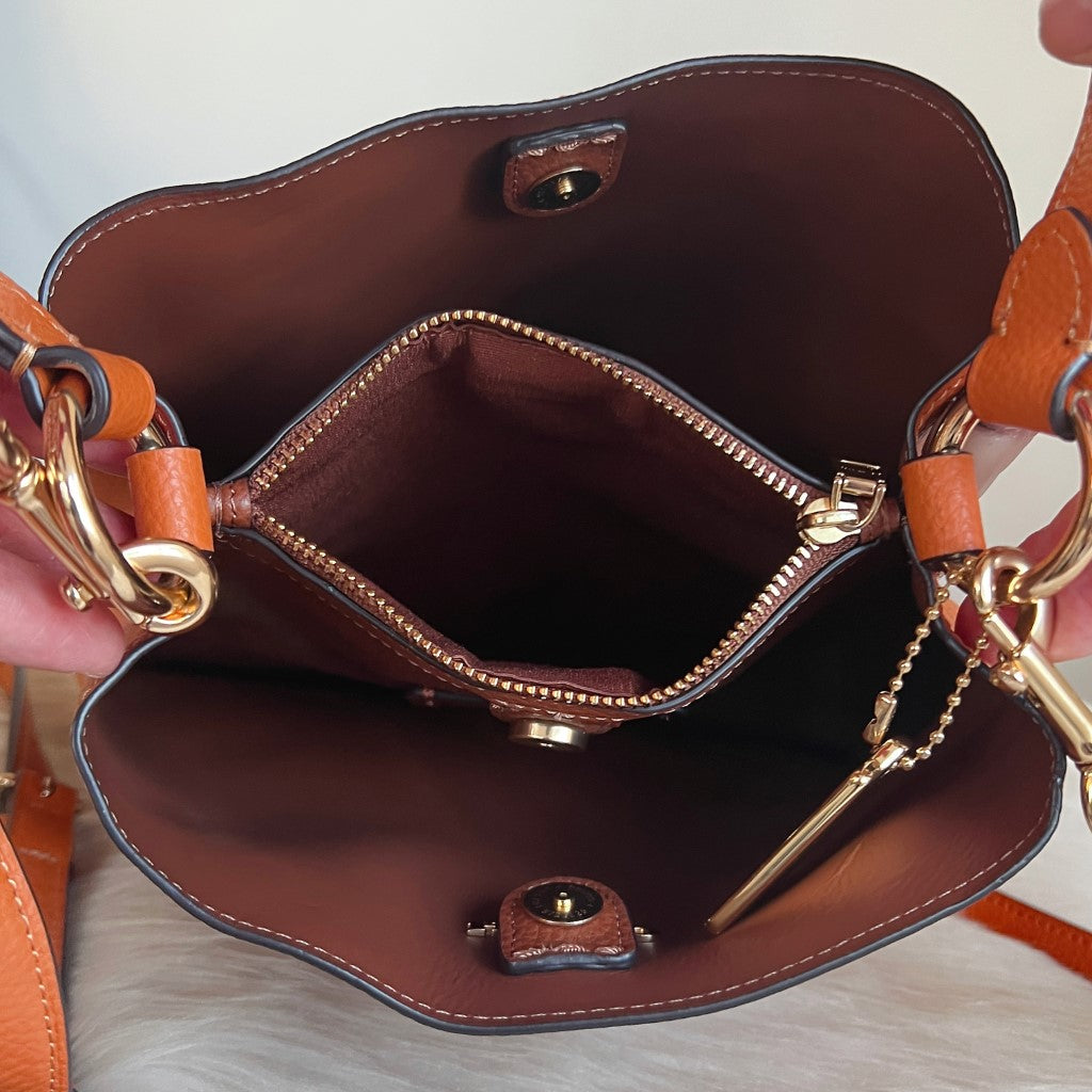 Coach Orange Leather Triple Compartment Bucket 2 Way Shoulder Bag Like New