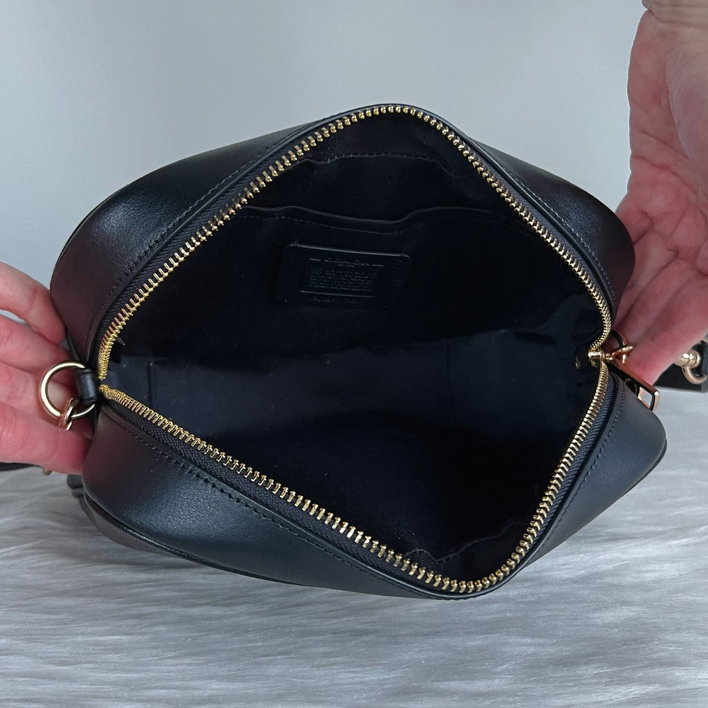 Coach Black Leather Monogram Front Logo Camera Crossbody Shoulder Bag Like New