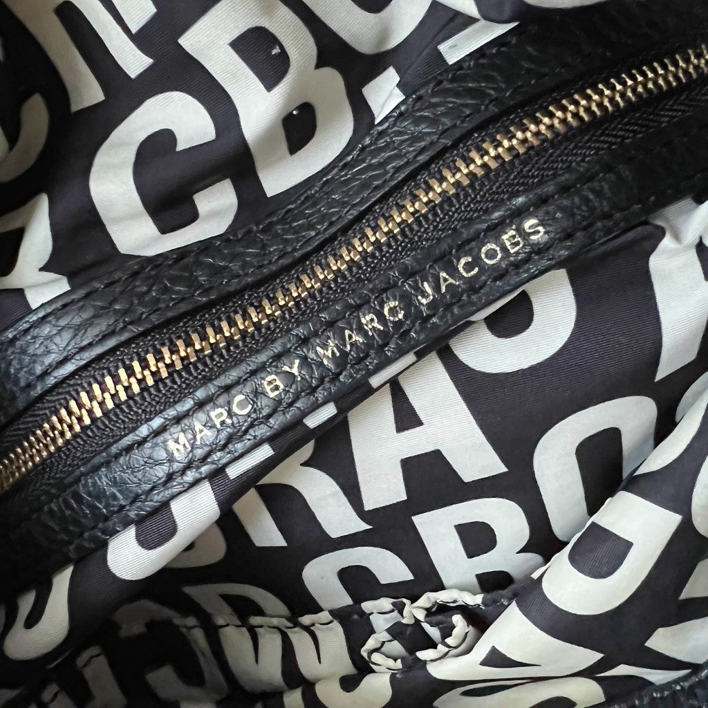 Marc Jacobs Black Leather Front Logo Crossbody Shoulder Bag