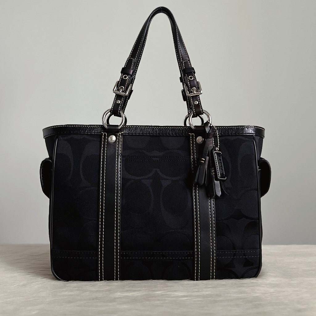 Coach Black Leather Monogram Side Pocket Shoulder Bag Excellent