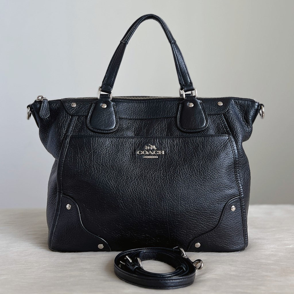 Coach Black Leather Front Logo Studs Detail 2 Way Shoulder Bag