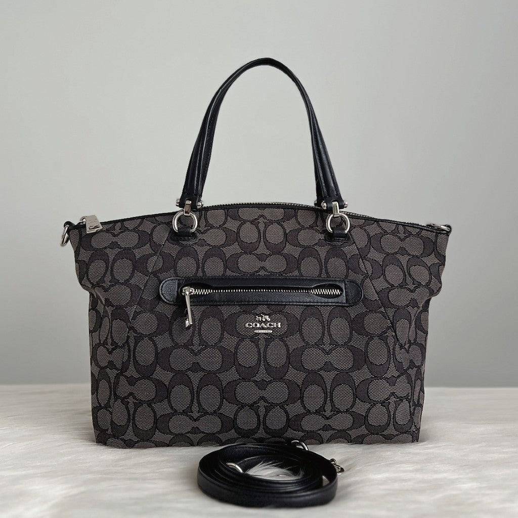 Coach Black Leather Monogram Front Logo 2 Way Shoulder Bag Like New
