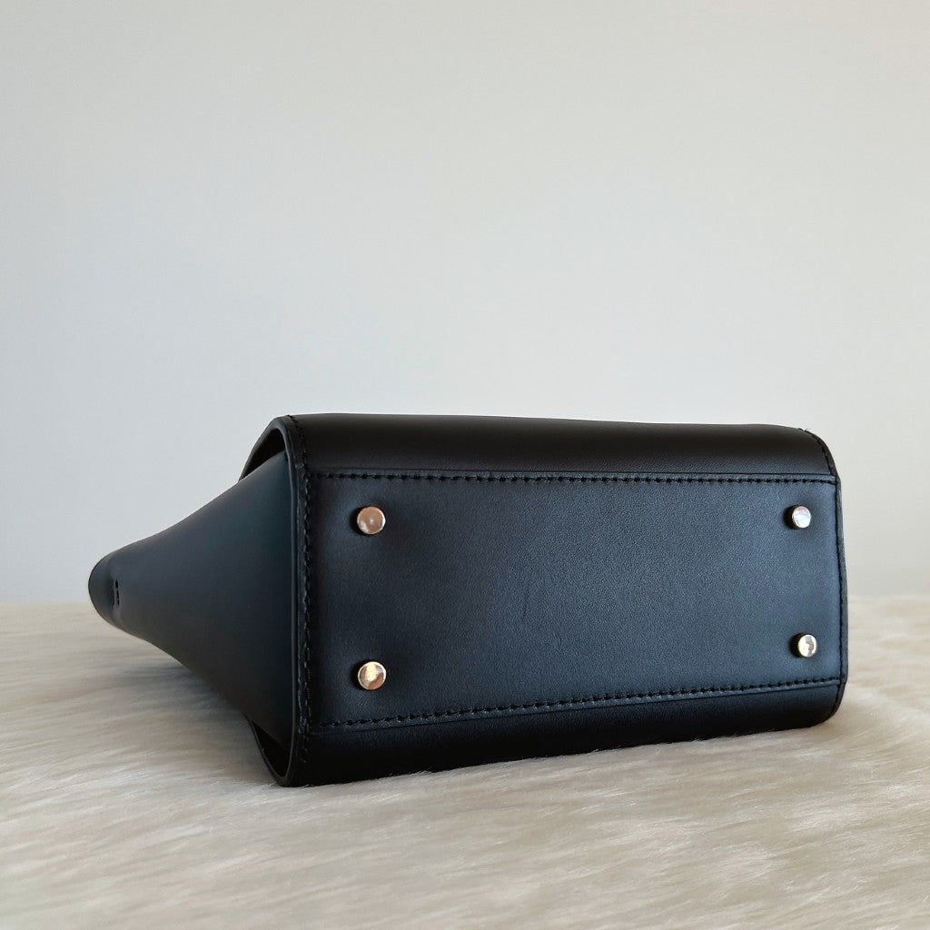 Kate Spade Black Leather Front Logo 2 Way Shoulder Bag Like New