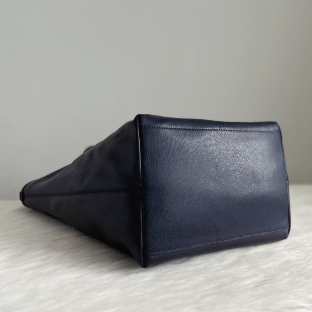 Coach Navy Leather Front Logo Carryall Shoulder Bag Excellent