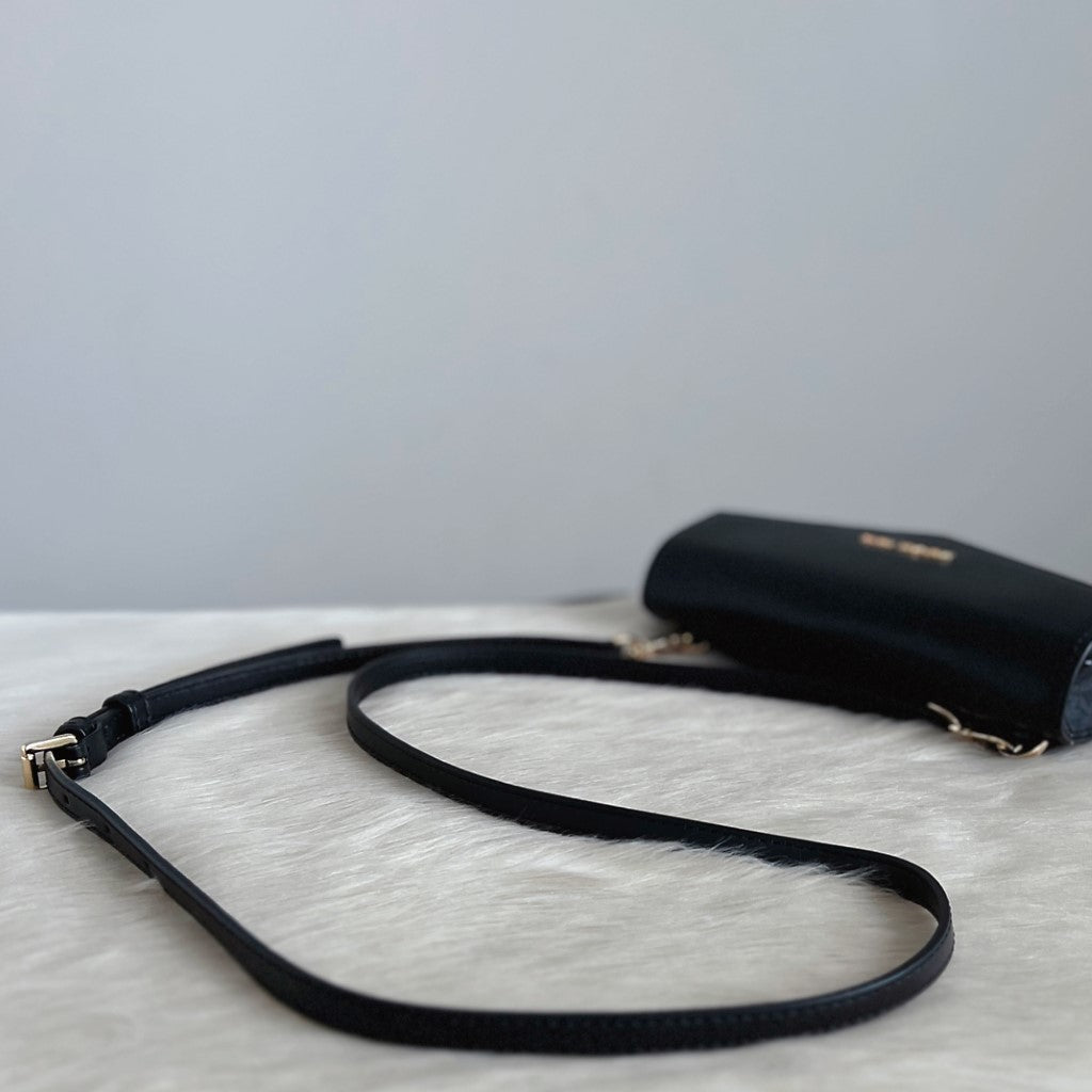 Michael Kors Black Leather Monogram Crossbody Shoulder Bag Like New