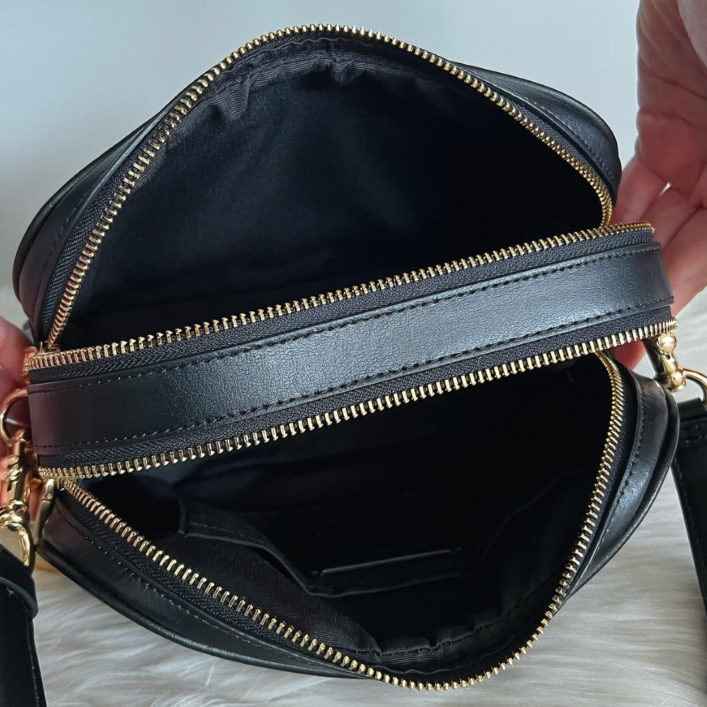 Coach Black Leather Front Logo Double Compartment Crossbody Shoulder Bag Like New