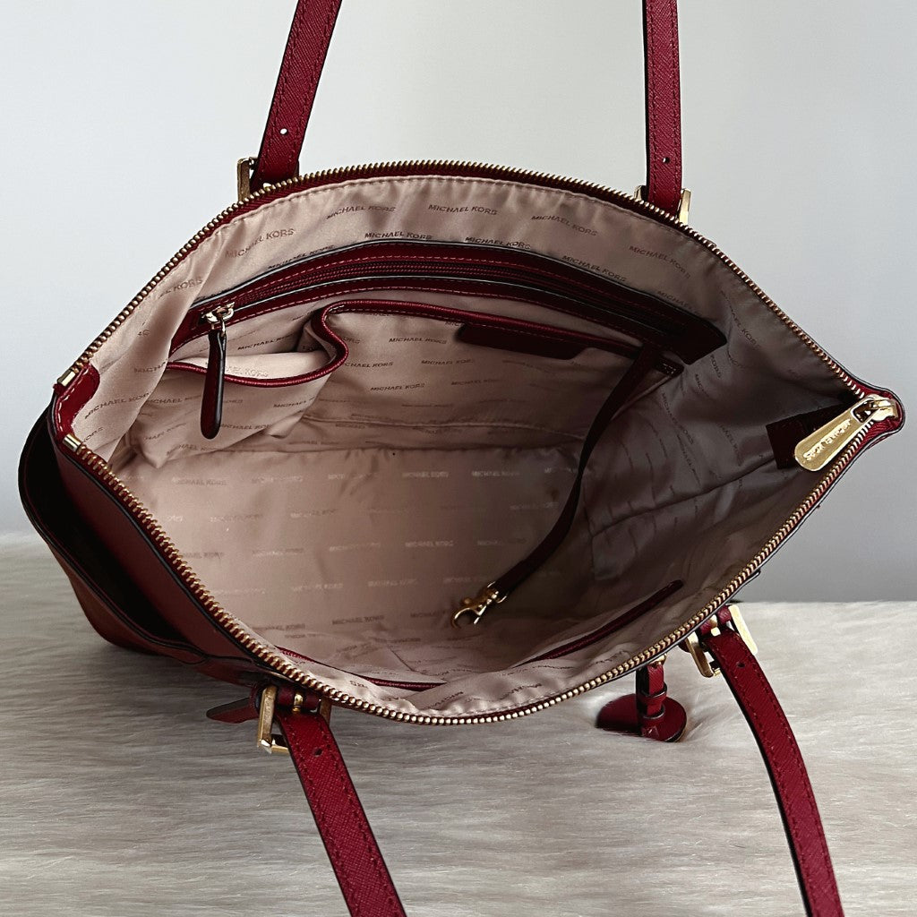 Michael Kors Rust Red Leather MK Charm Carryall Shoulder Bag Excellent