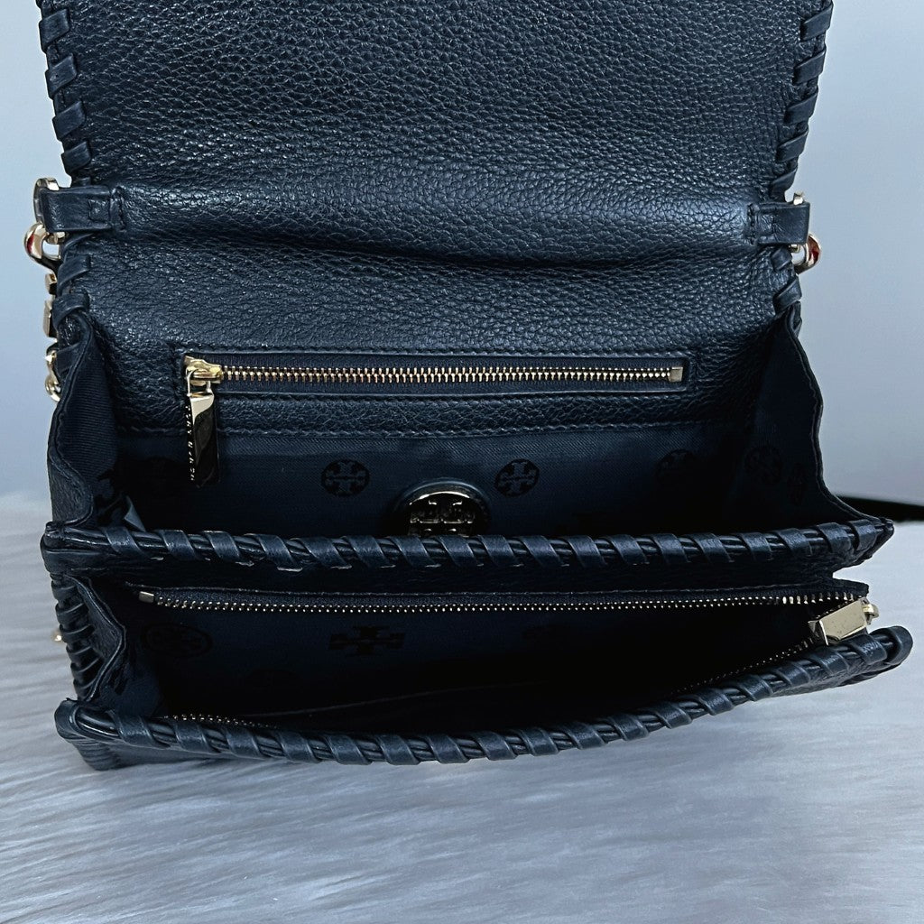 Tory Burch Black Leather Front Logo Chain Crossbody Shoulder Bag Excellent