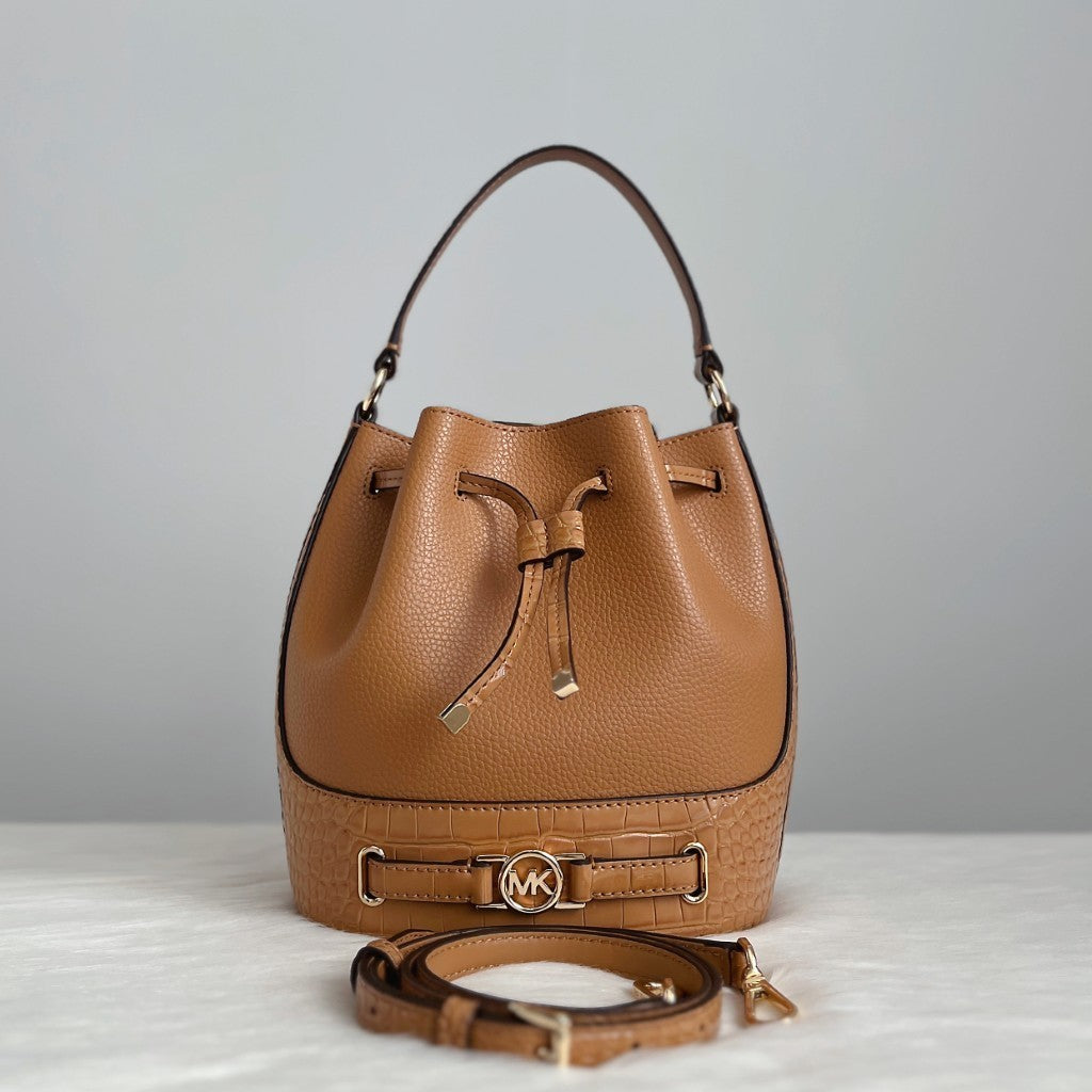 Michael Kors Caramel Leather Drawstring Bucket 2 Way Shoulder Bag Like New