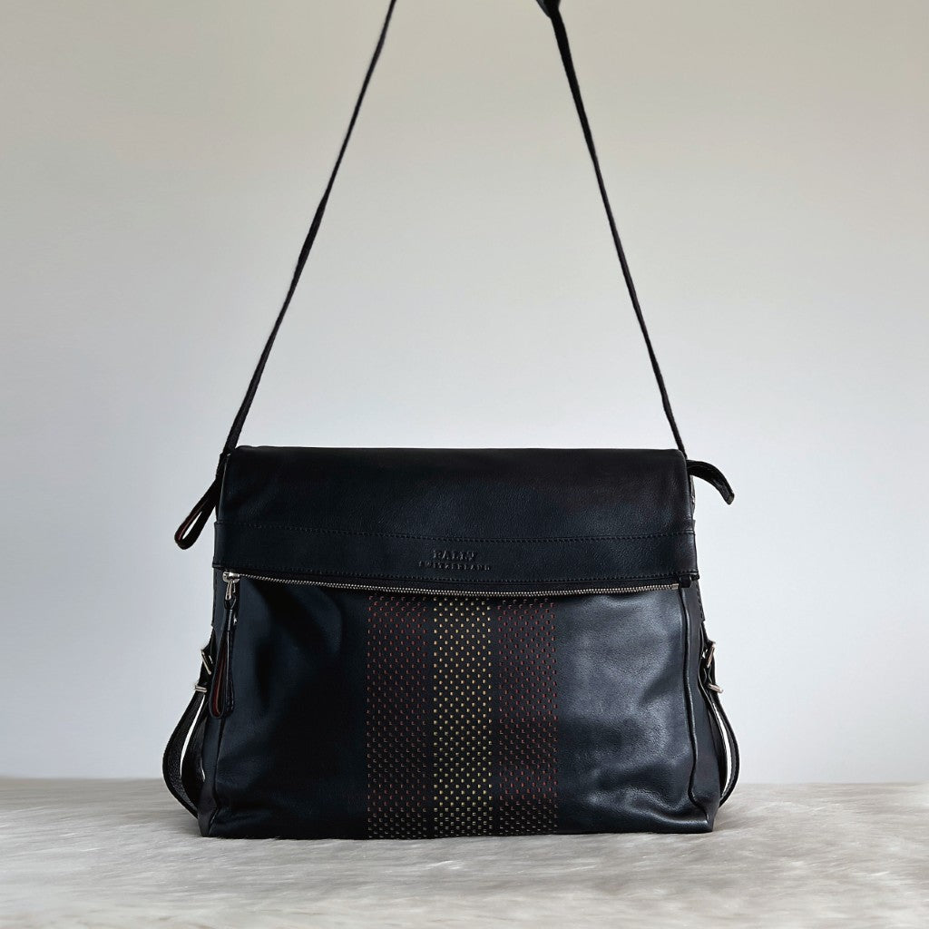 Bally Black Leather Front Detail Messenger Crossbody Shoulder Bag Like New