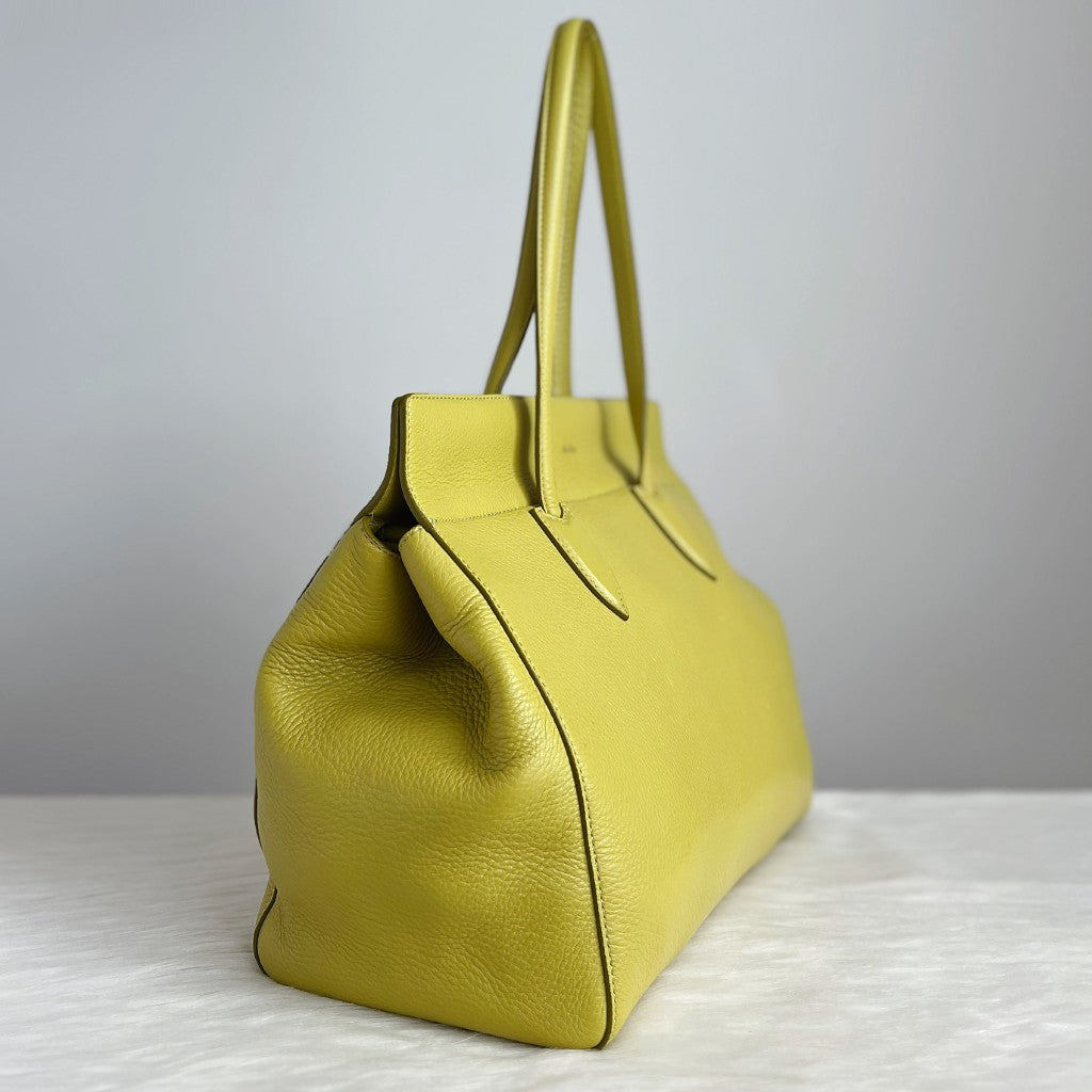 Max Mara Lime Leather Career Shoulder Bag + Pouch Excellent