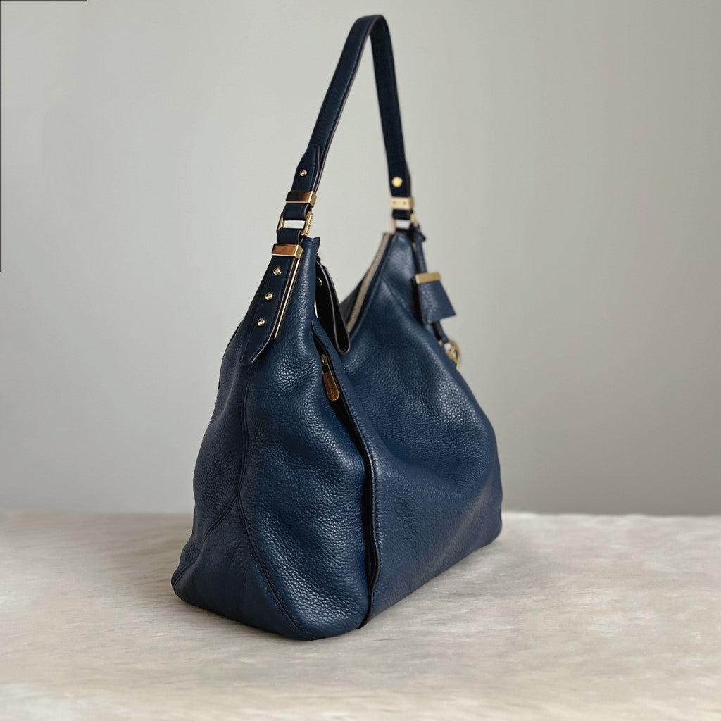 Michael Kors Navy Leather MK Charm Slouchy Shoulder Bag Excellent