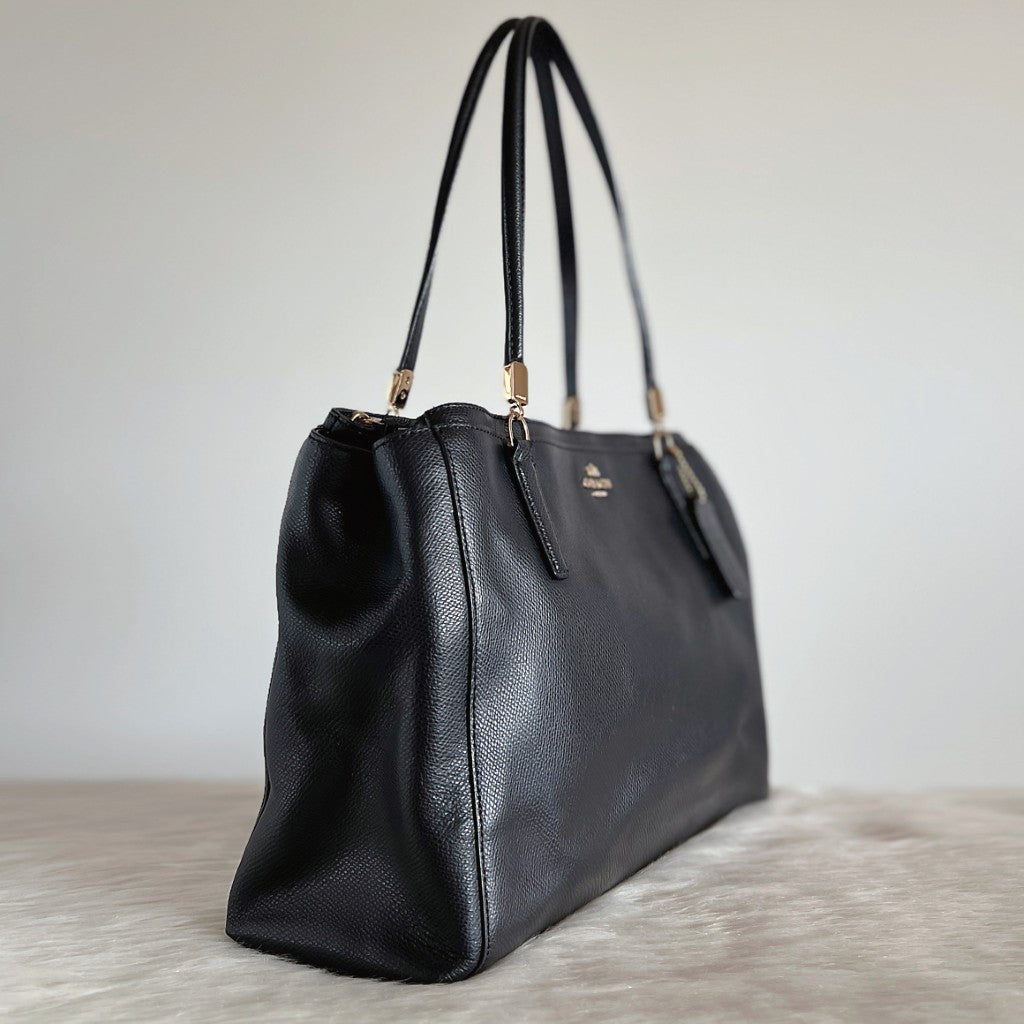Coach Black Leather Front Logo Triple Compartment 2 Way Shoulder Bag Like New