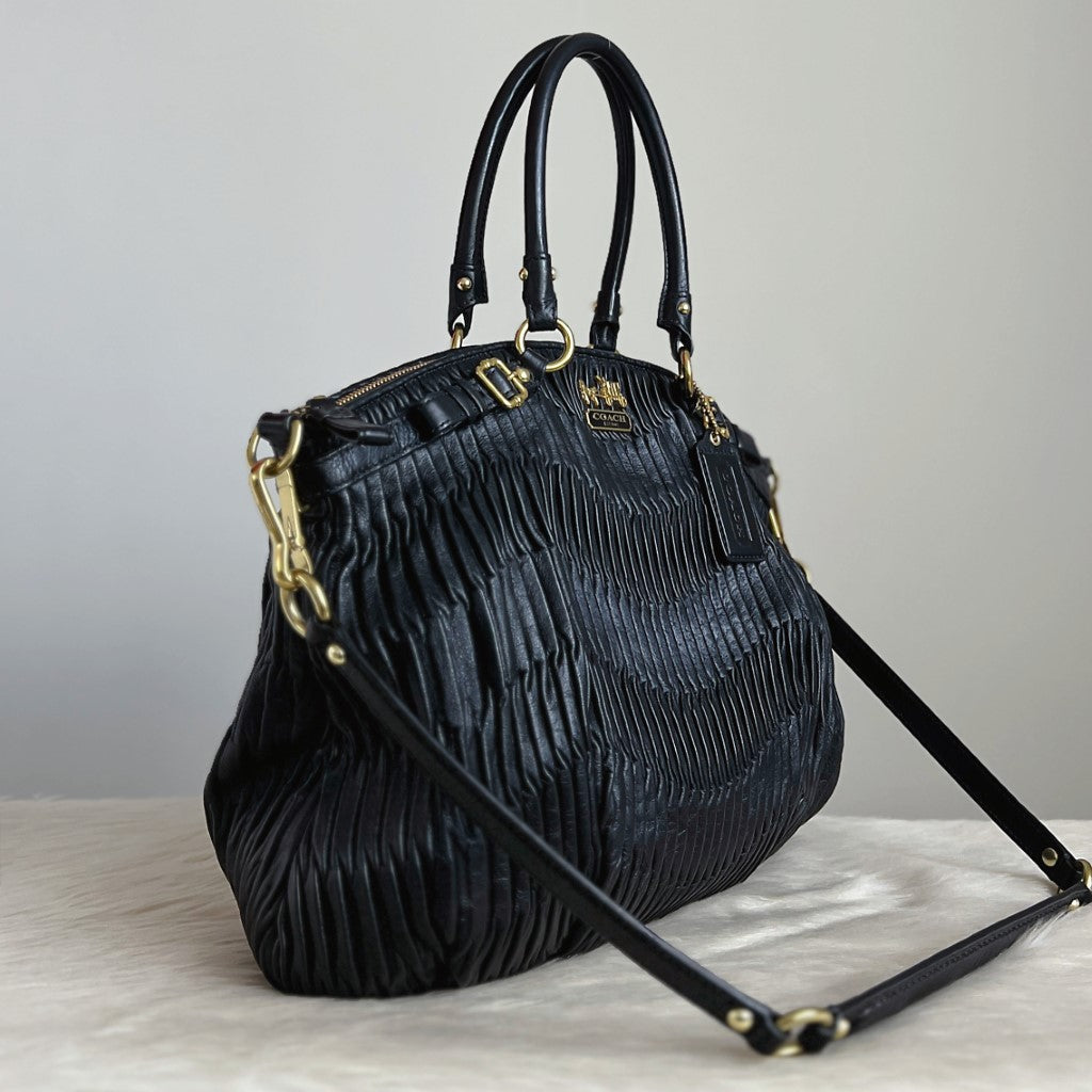 Coach Black Leather Front Buckle Detail 2 Way Shoulder Bag Excellent