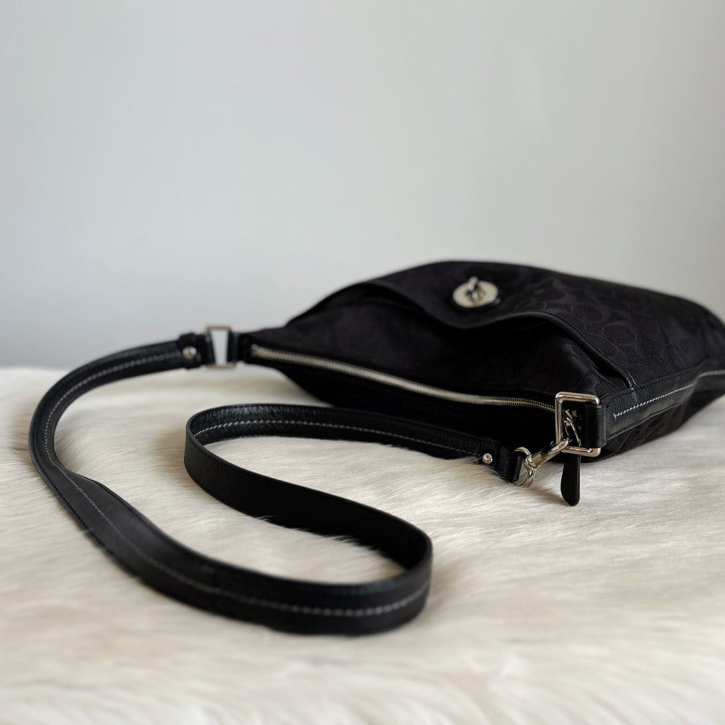 Coach Black Leather Monogram Trun Lock Crossbody Shoulder Bag Excellent