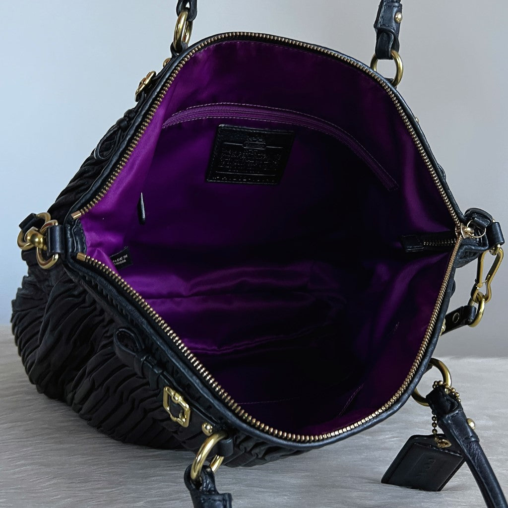 Coach Black Leather Front Buckle Detail 2 Way Shoulder Bag Excellent
