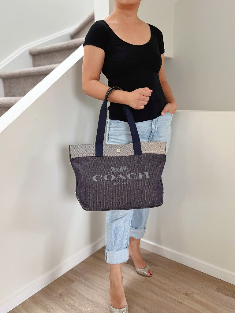 Coach Denim Front Logo Carryall Large Shoulder Bag Excellent