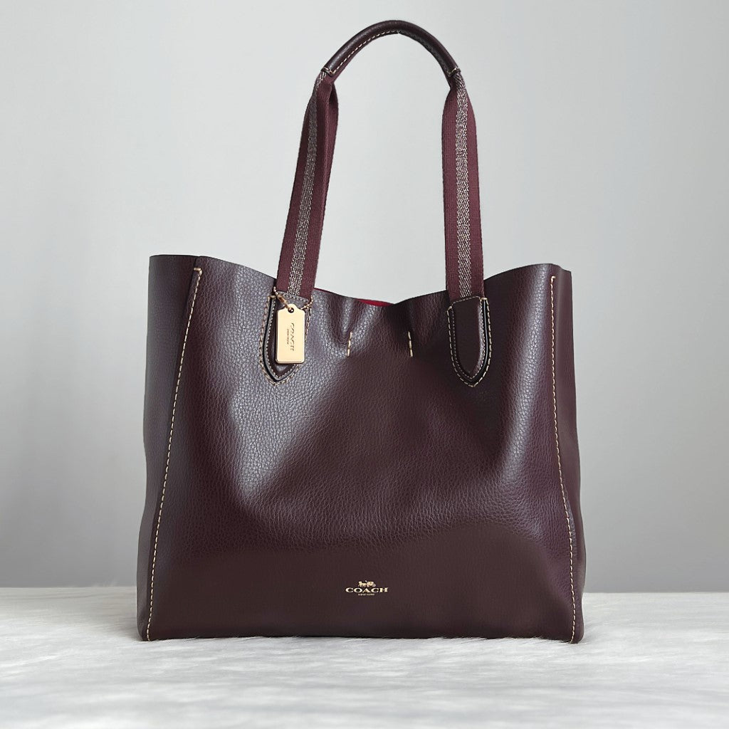 Coach Chocolate Leather Front Logo Large Shoulder Bag Like New