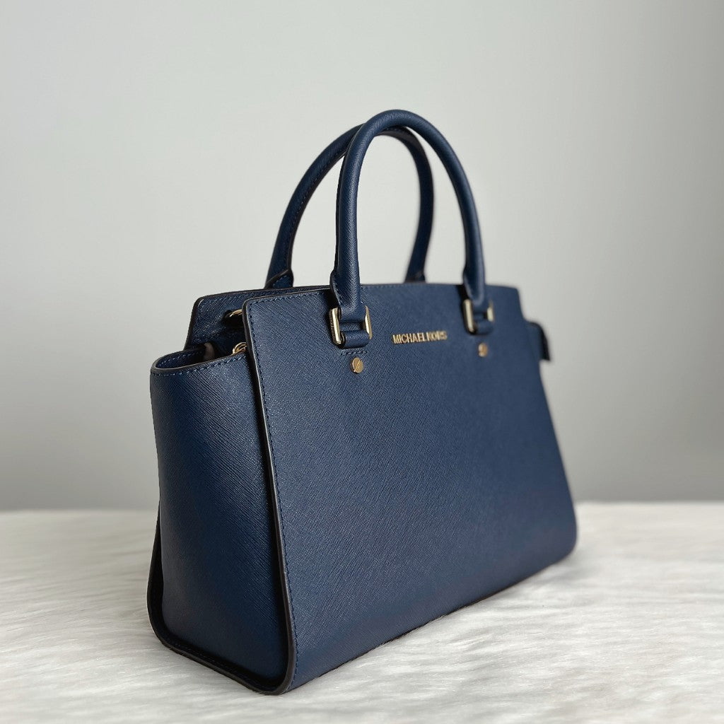 Michael Kors Navy Leather Front Logo 2 Way Shoulder Bag Excellent