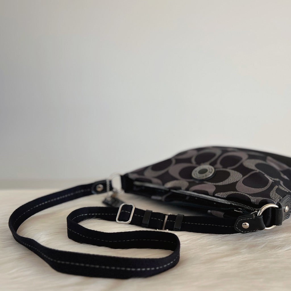 Coach Black Monogram Front Logo Crossbody Shoulder Bag Like New