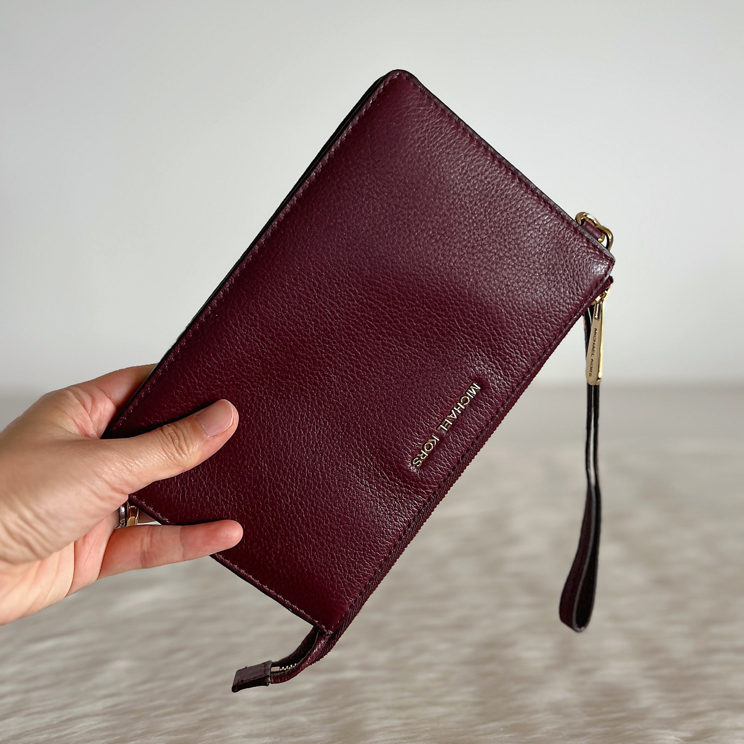 Michael Kors Maroon Leather Front Logo Clutch Wallet Excellent