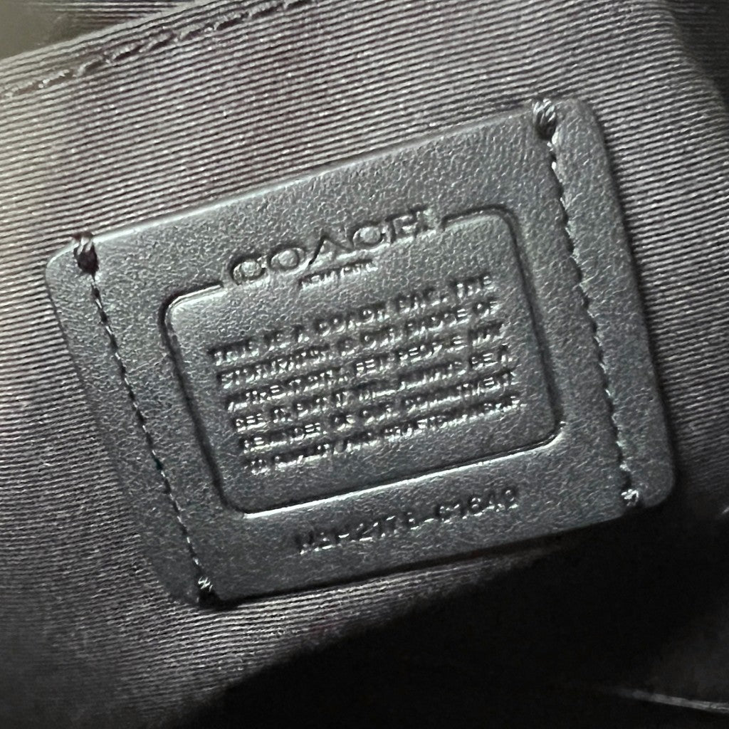 Coach Black Leather Front Logo Detail 2 Way Shoulder Bag Like New
