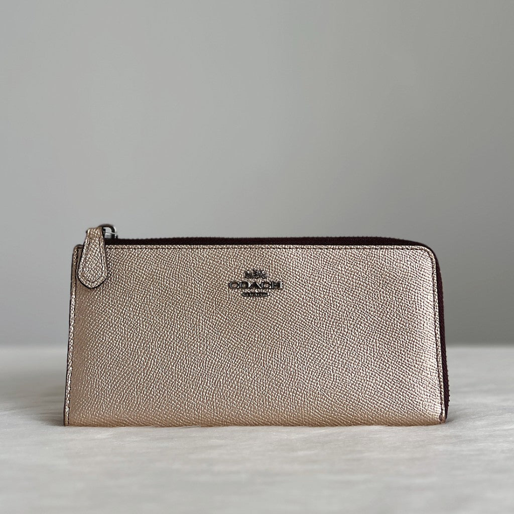 Coach Light Gold Leather Front Logo Zip Compartment Long Wallet Like New