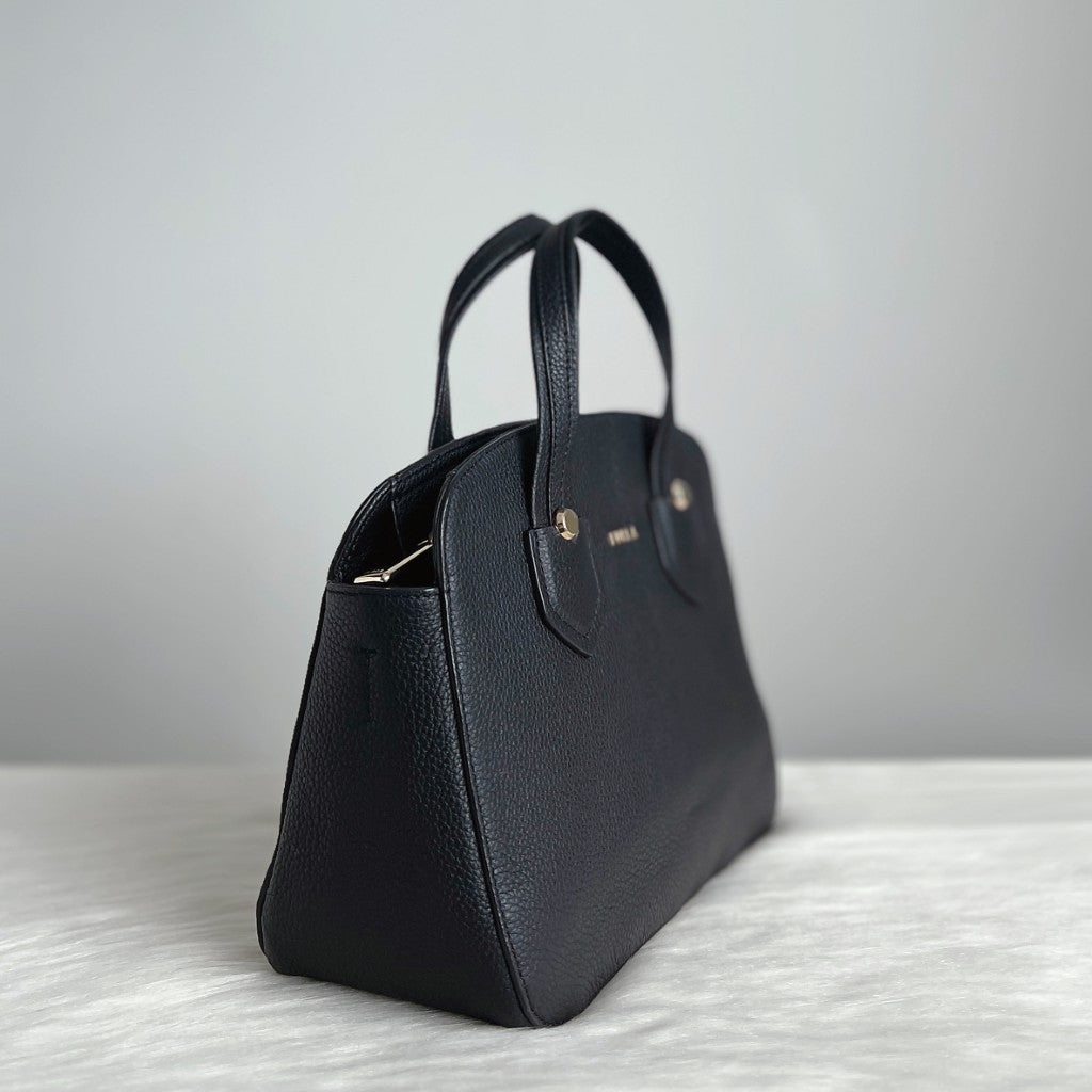 Furla Black Leather Front Logo 2 Way Shoulder Bag Like New