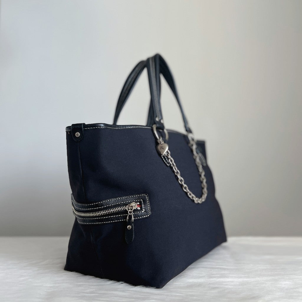 Burberry Black Leather Trim Chain Detail Triple Compartment Shoulder Bag Excellent
