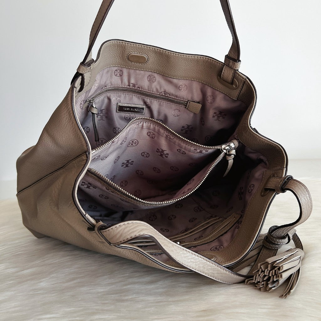 Tory Burch Taupe Leather Tassel Charm Triple Compartment Shoulder Bag Like New