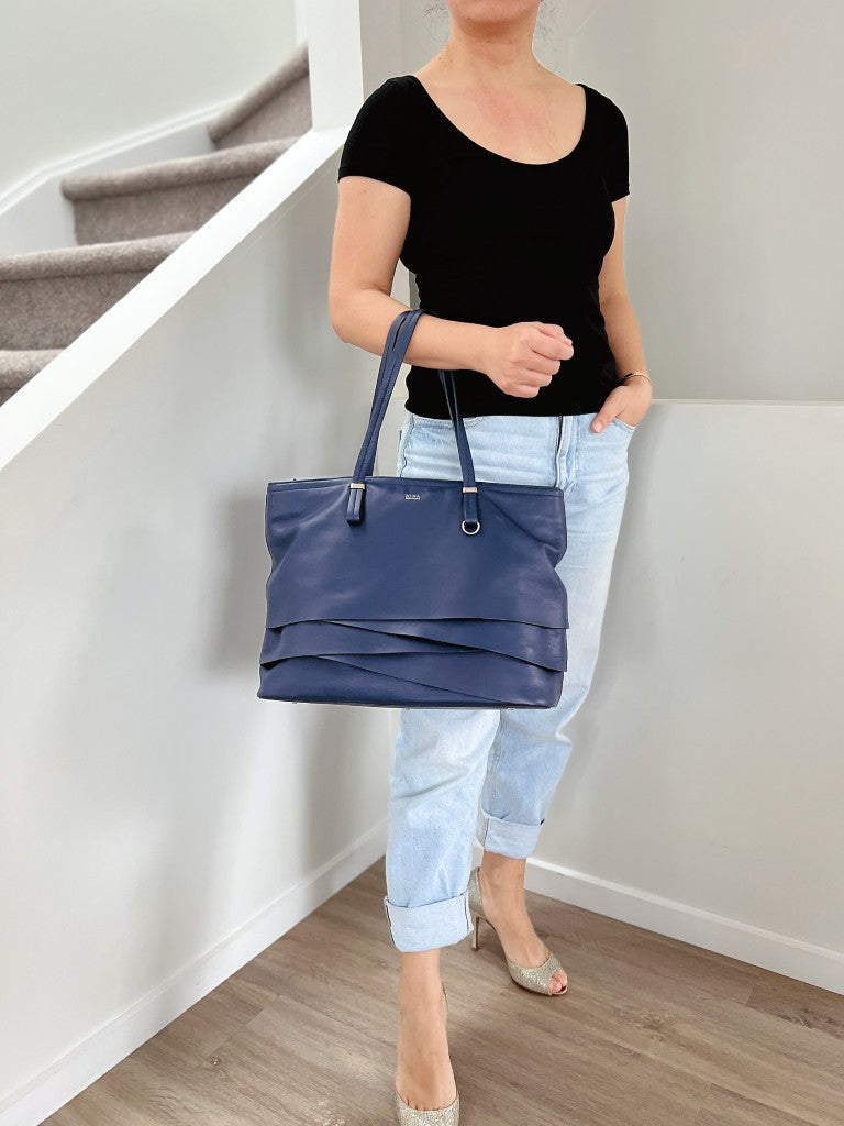 Nina Ricci Navy Leather Triple Compartment Career Shoulder Bag Like New