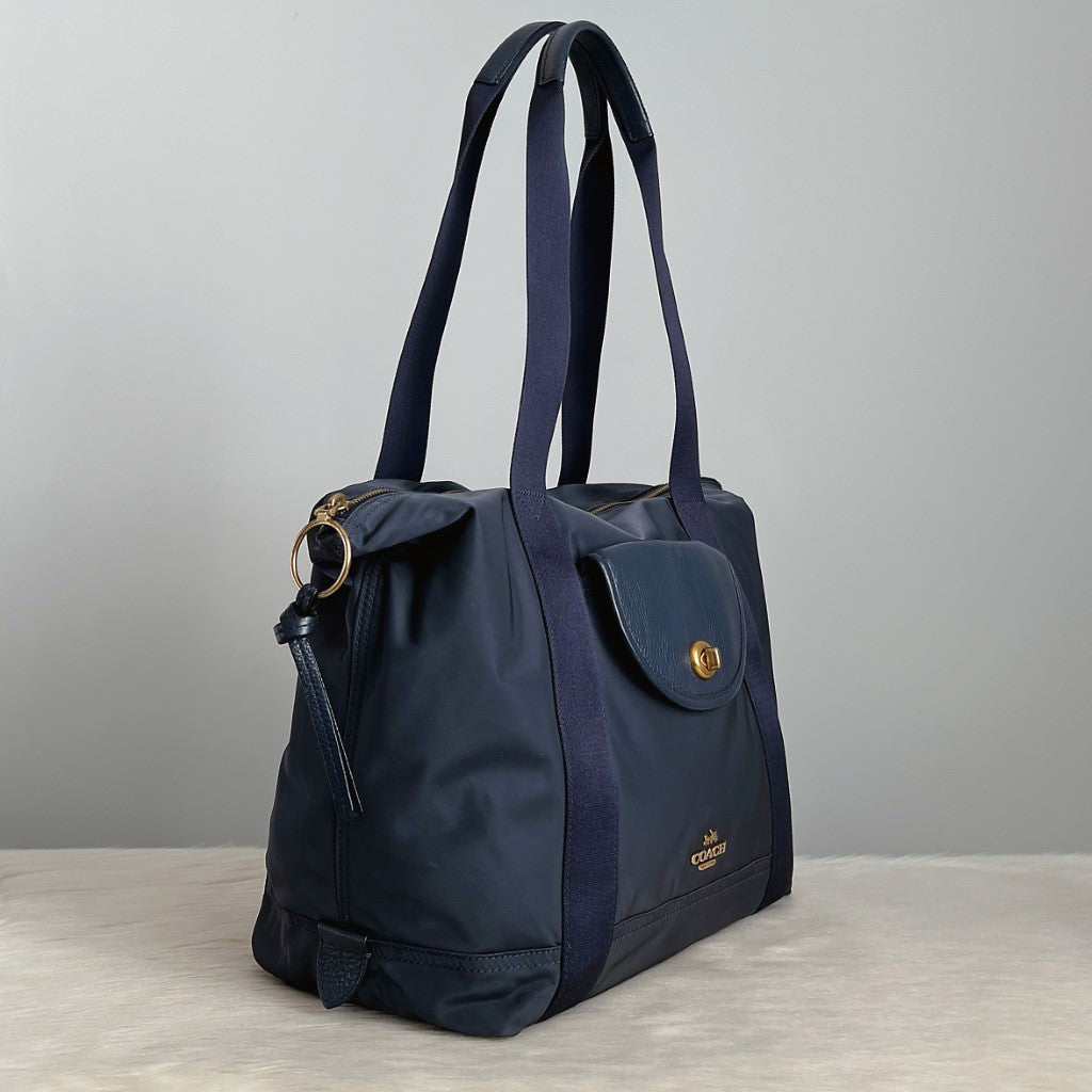Coach Navy Leather Turn Lock Flap Patchwork Carryall Shoulder Bag Excellent