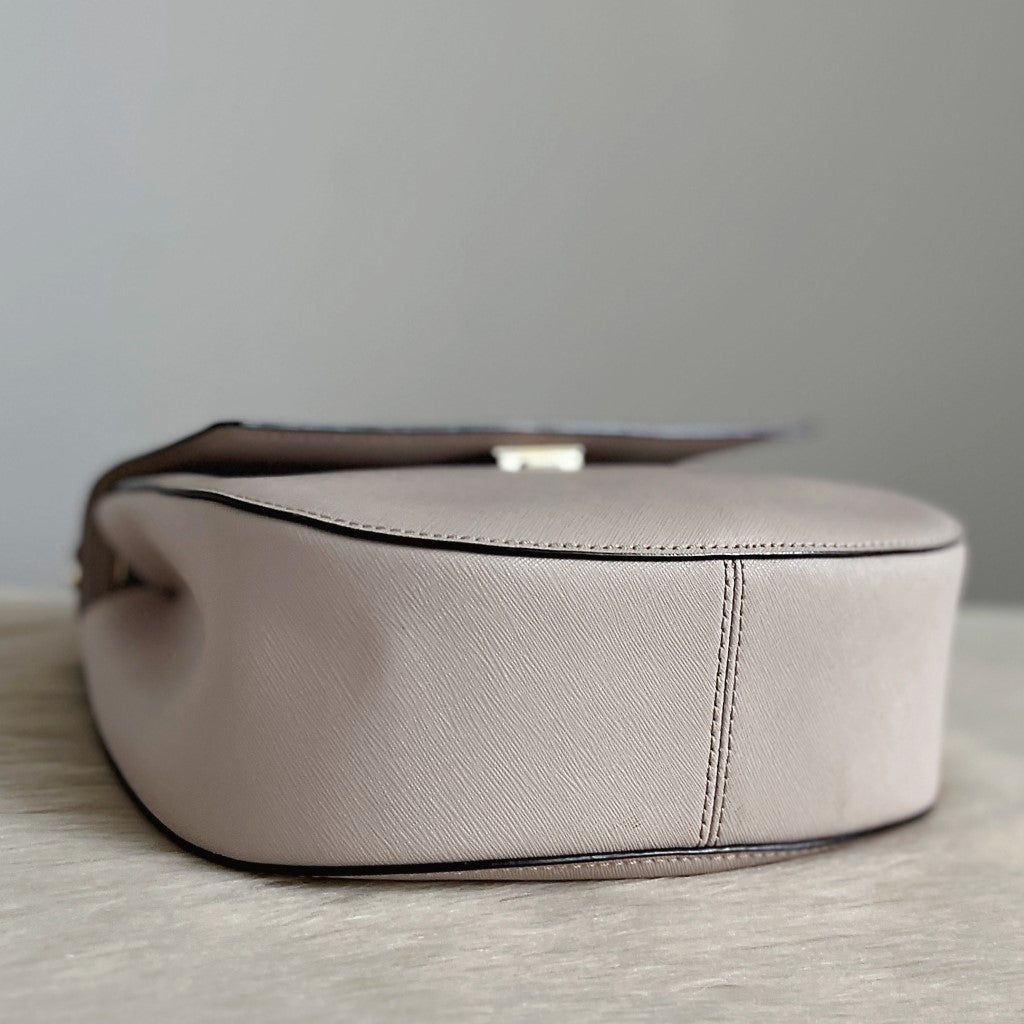 Kate Spade Creamy Leather Front Logo Crossbody Shoulder Bag Excellent