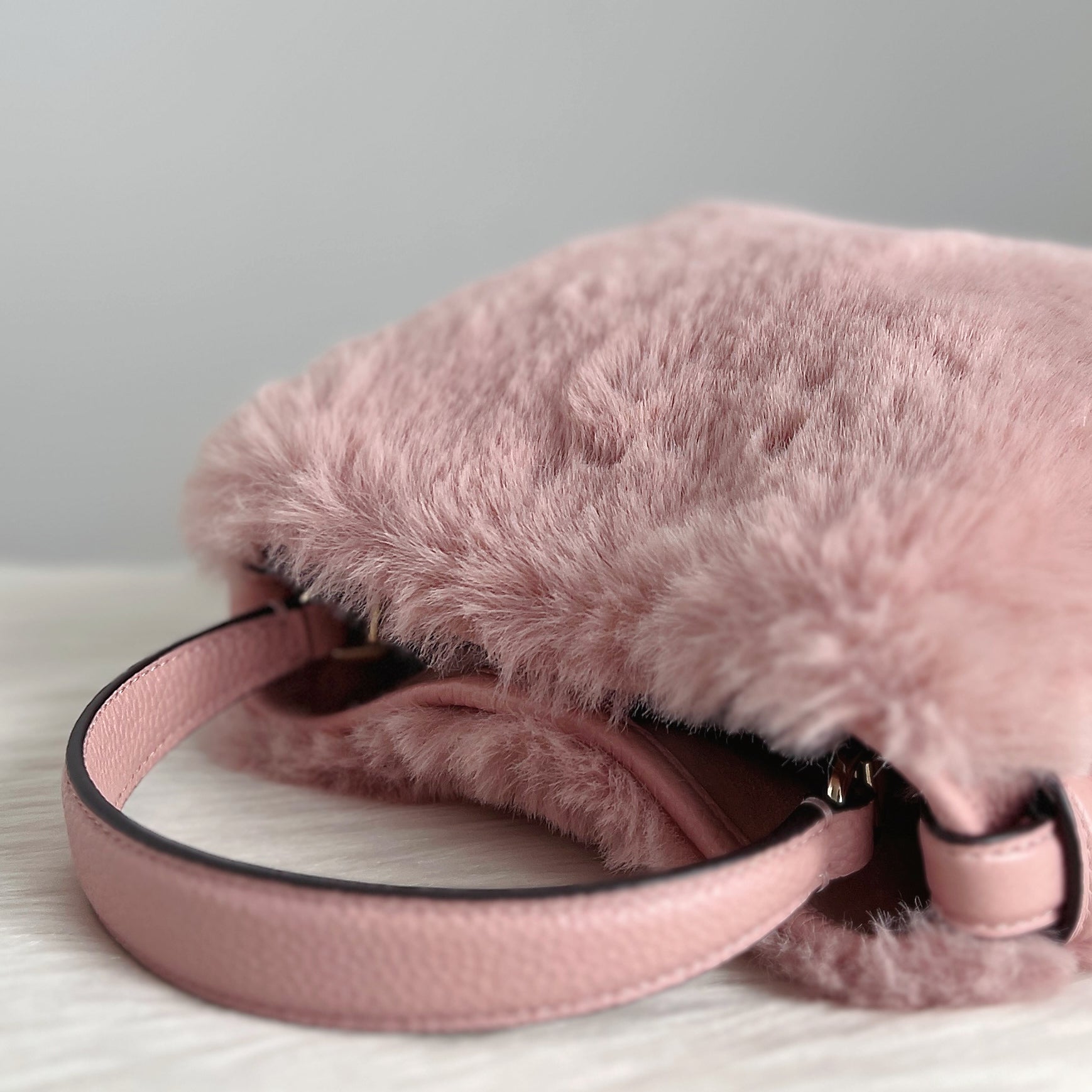 Kate Spade Pink Fur Triple Compartment Small 2 Way Shoulder Bag Like New