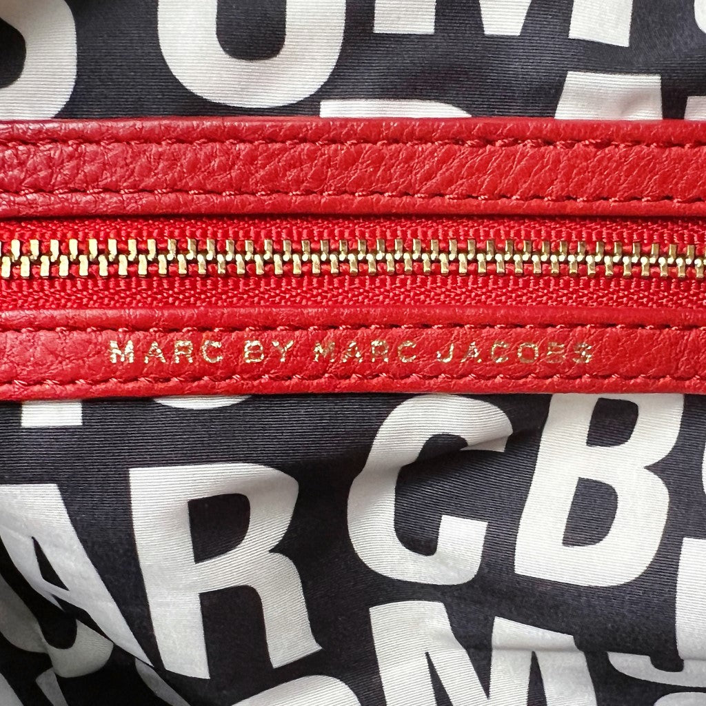 Marc Jacobs Red Leather Front Logo Zip Flap Crossbody Shoulder Bag Excellent