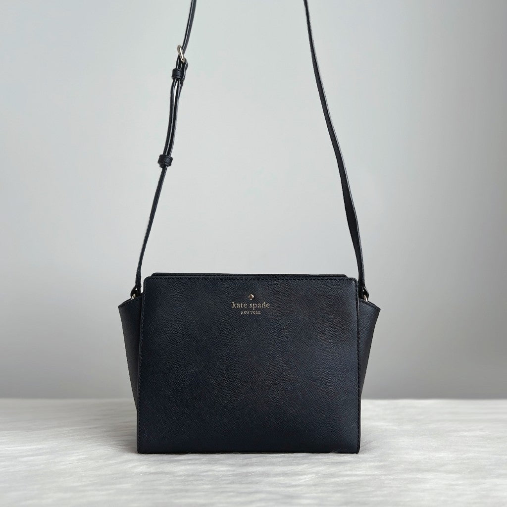 Kate Spade Black Leather Front Logo Crossbody Shoulder Bag Like New