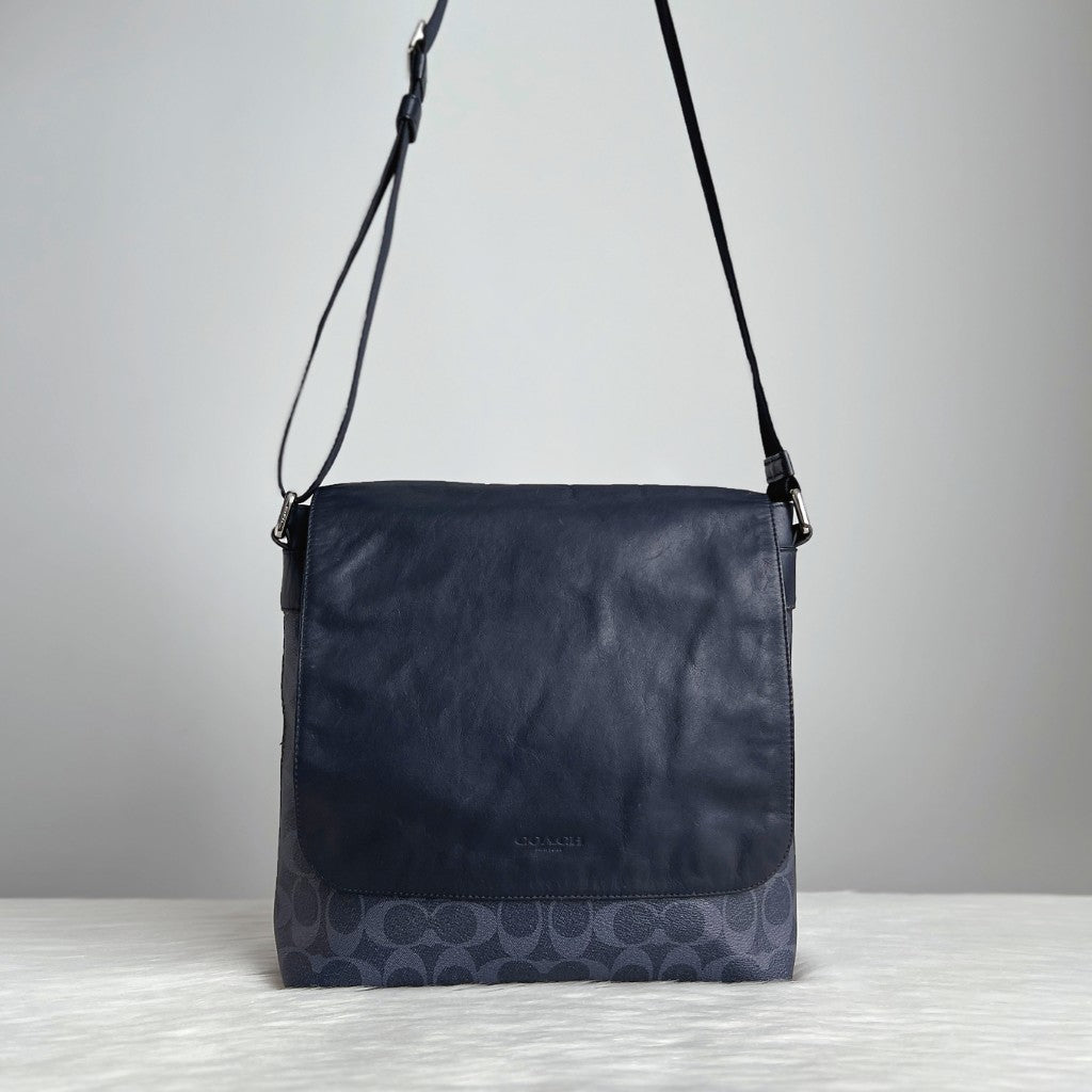 Coach Navy Leather Monogram Messenger Unisex Shoulder Bag Excellent