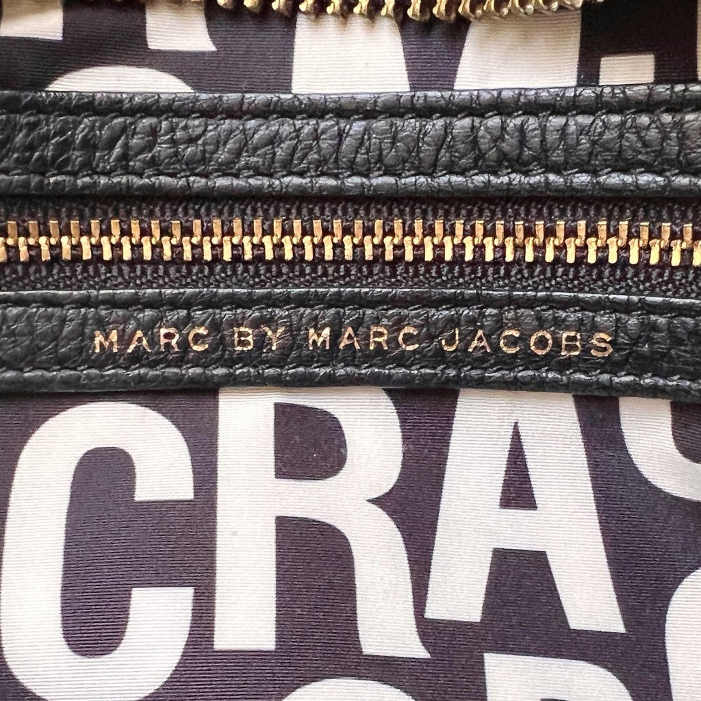 Marc Jacobs Black Leather Classic Q 2 Way Shoulder Bag Excellent